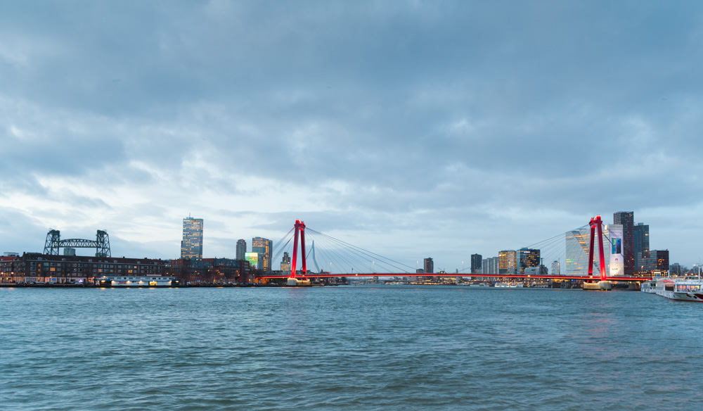 Rotterdam De Hef Noordereiland Erasmusbrug Willemsbrug Willemswerf Maasboulevard